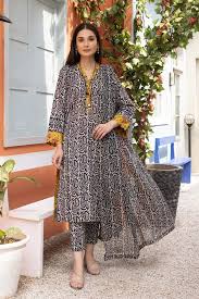 khaadi 3 piece suit