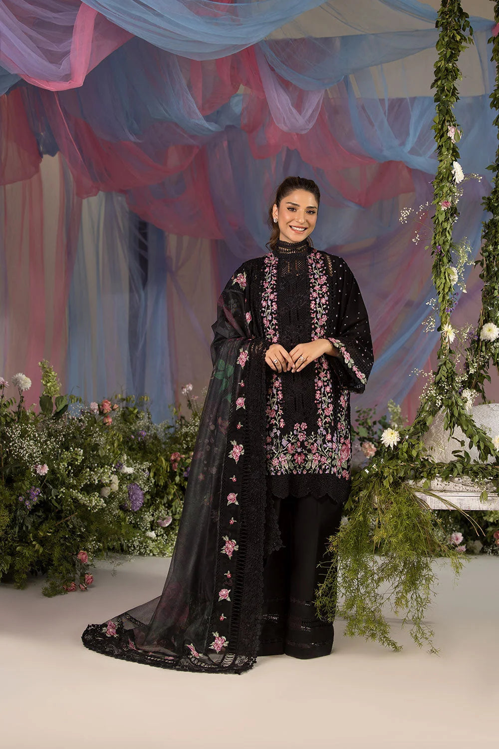 DESIGN 4B LUXURY LAWN 2025 UNSTITCHED L25-4B